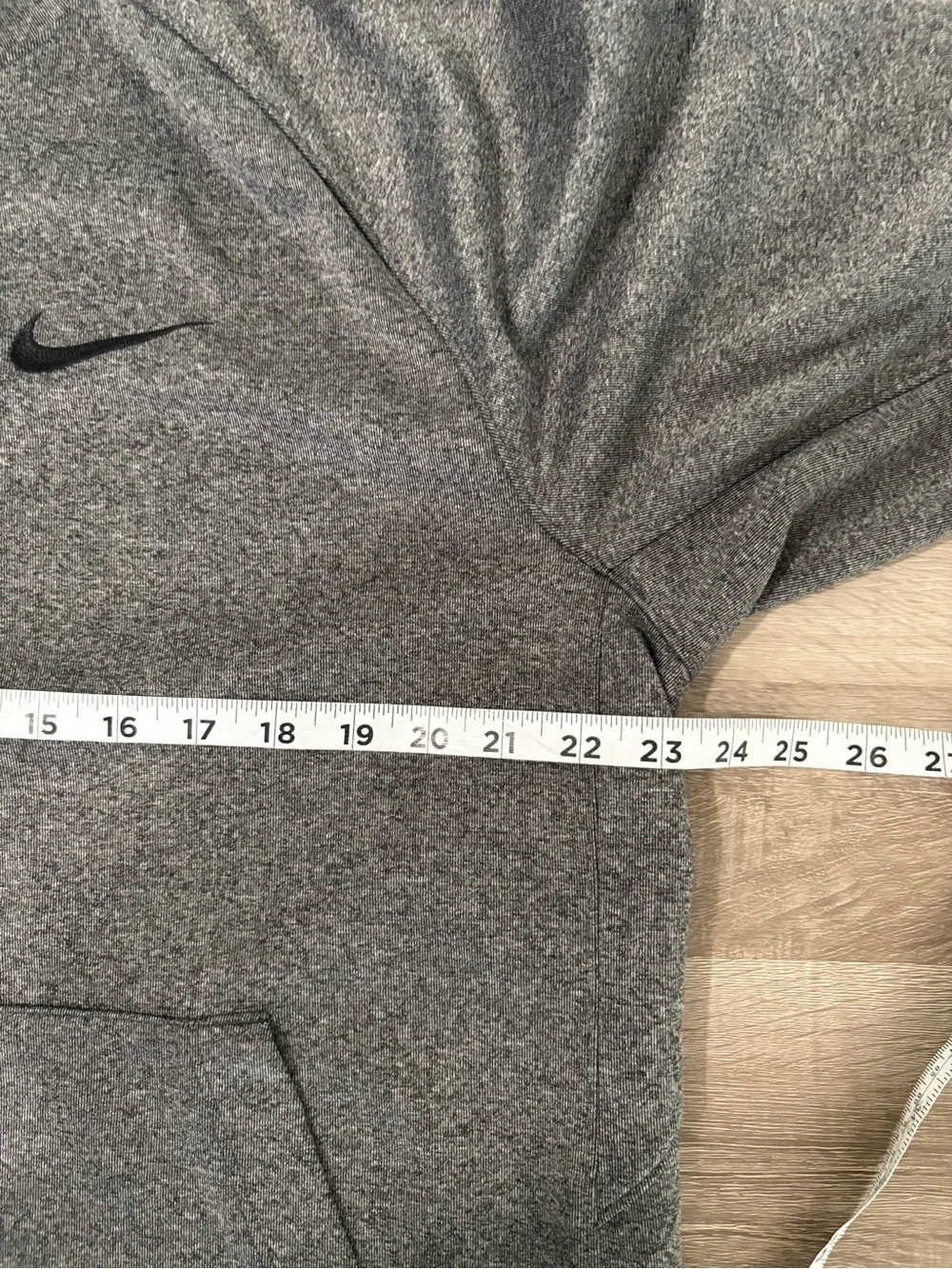 Nike men’s Short-Sleeve Performance Hooded Pullover - Gray